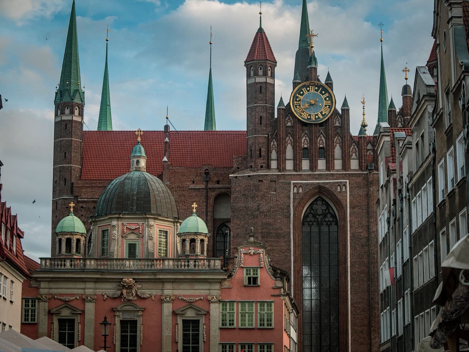 St. Mary's Church (Bazylika Mariacka)