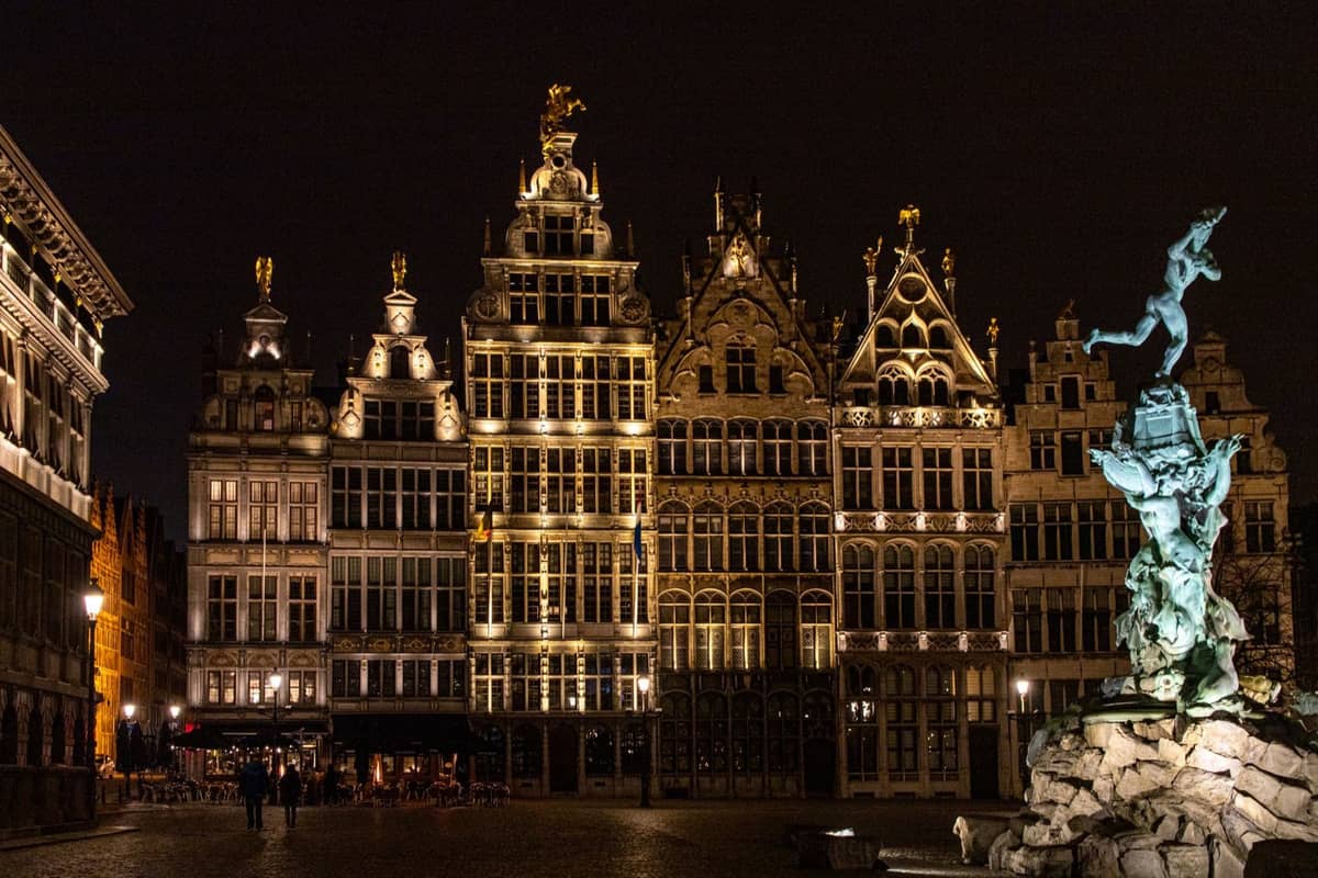 Antwerp Market & Groenplaats