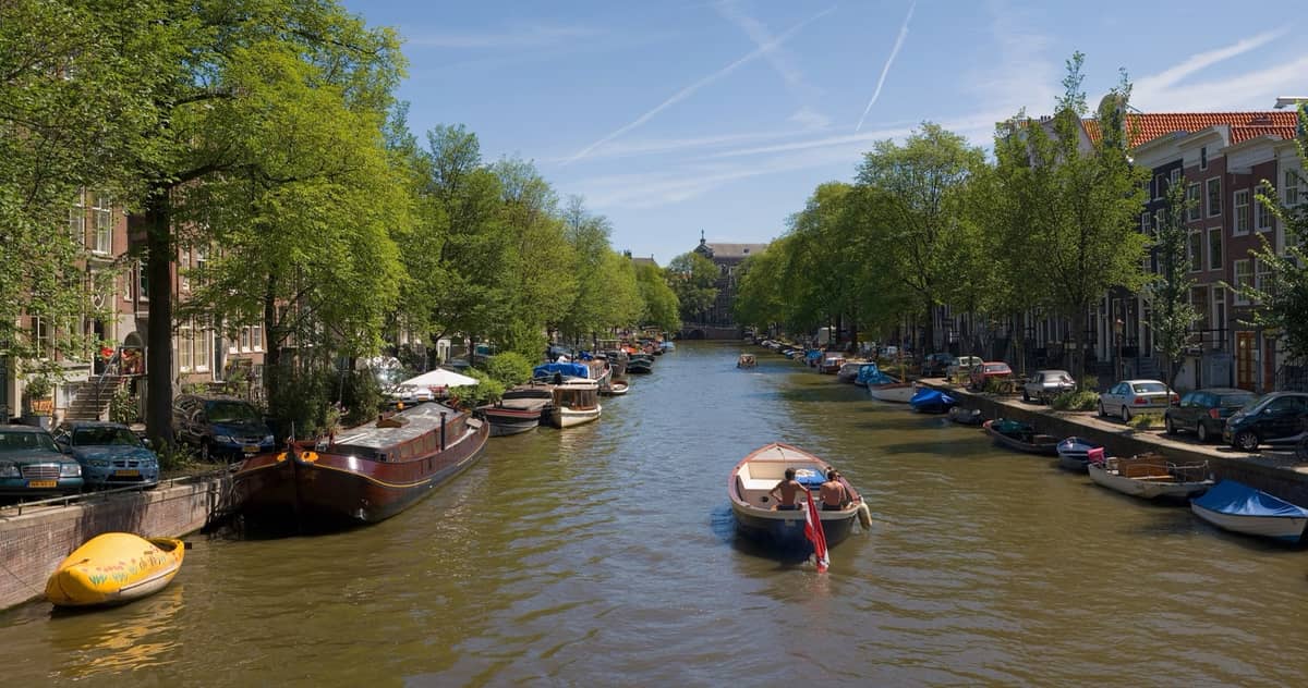 Canal Cruise