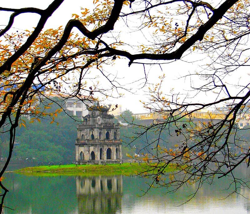 Hoan Kiem Lake & Ngoc Son Temple